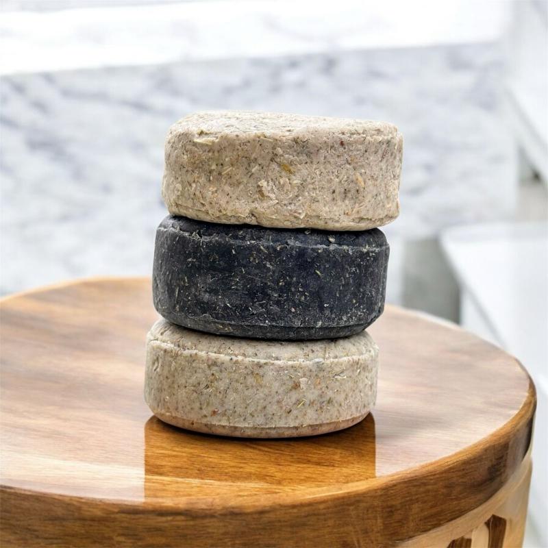 Imagen ilustrativa de Shampoo Sólido cabello graso y control caida 75 gr